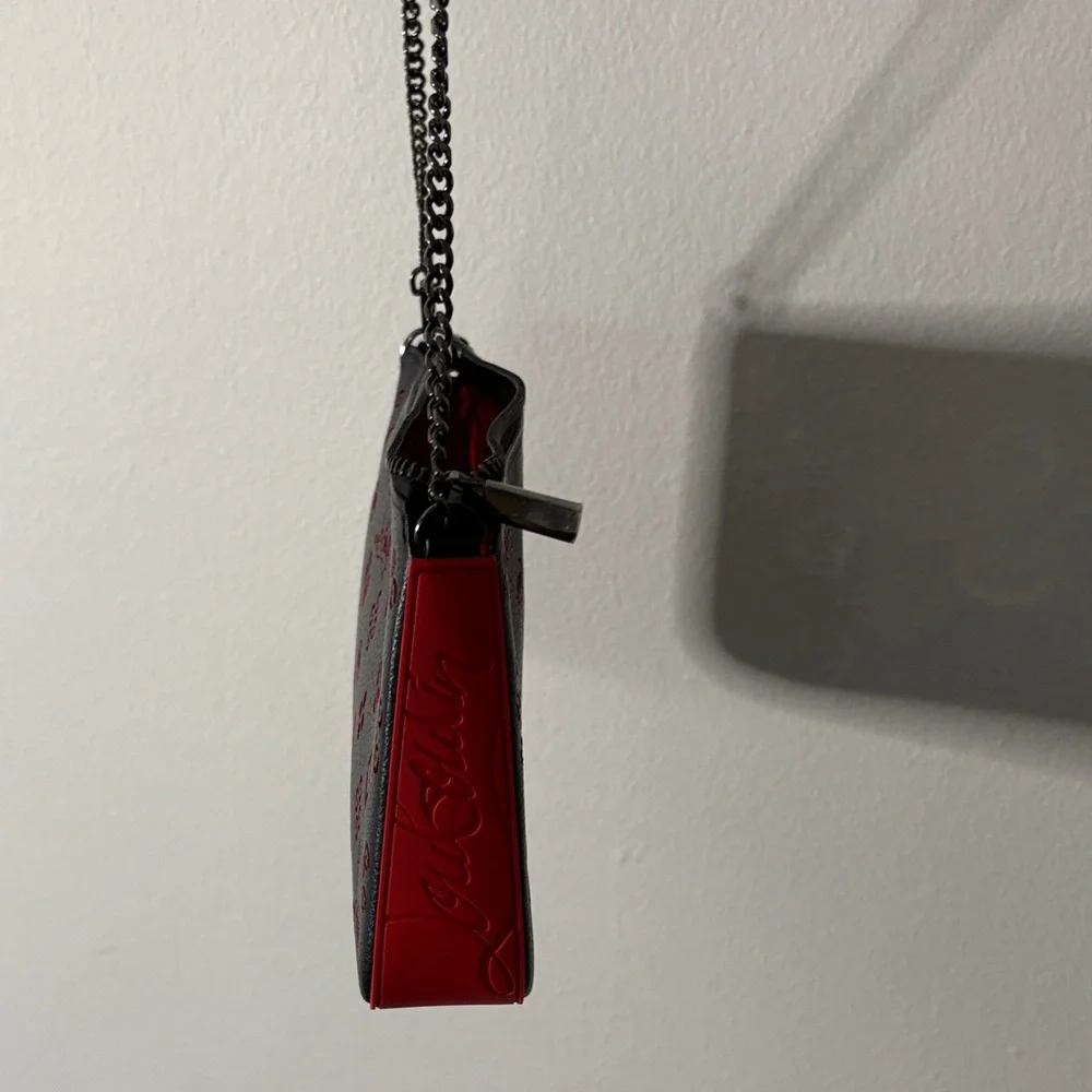 Christian Louboutin Perforated Grain Shoulder bag - Picture 14 of 16